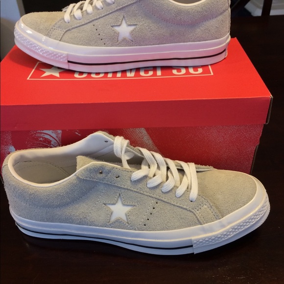 Converse Chuck Taylors - Picture 3 of 8